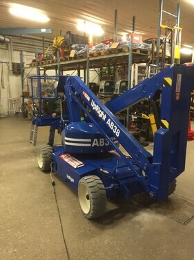 Eldriven bomlift Upright AB38