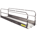Gångbrygga av aluminium, fällbart räcke